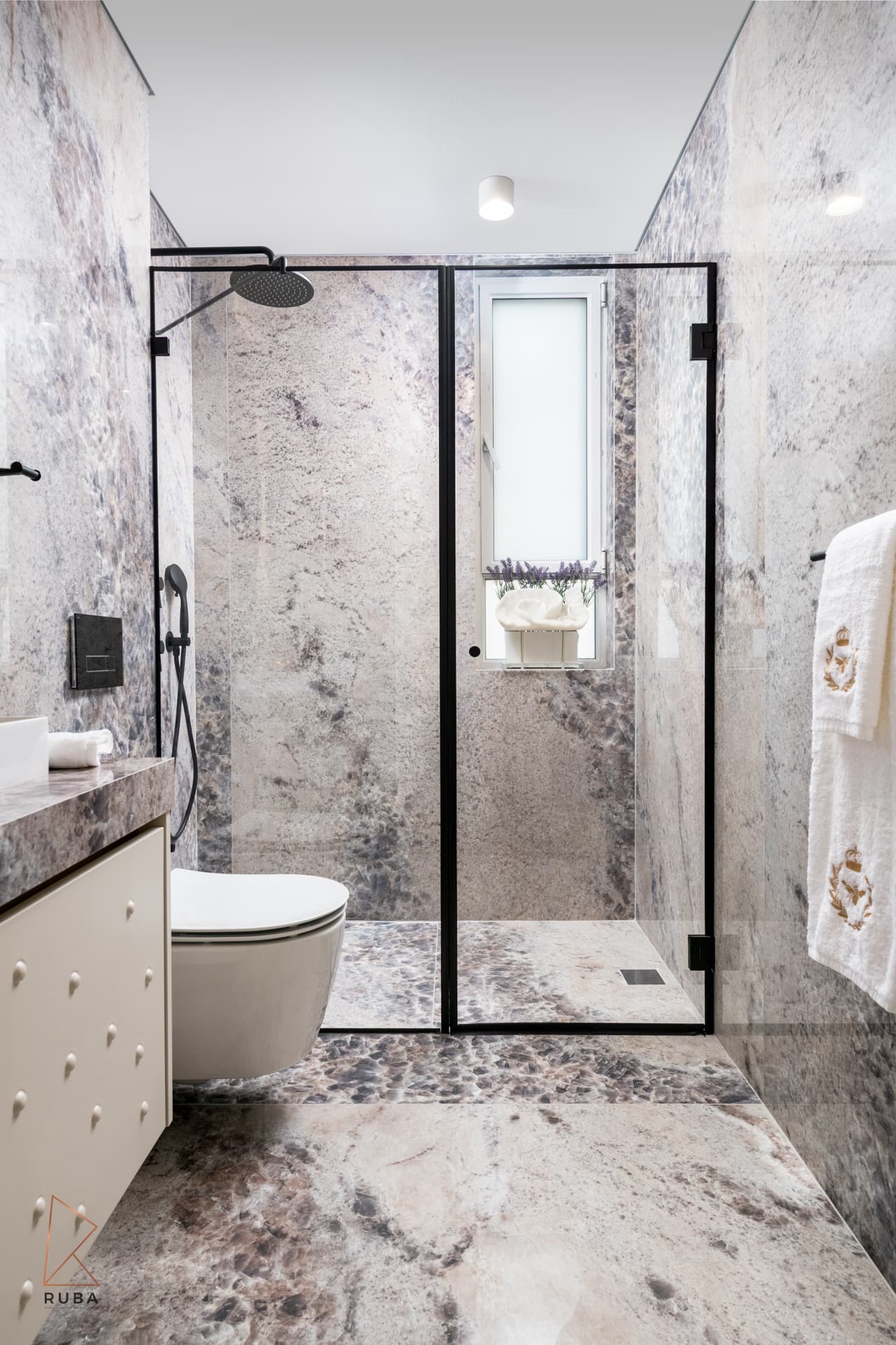 Kids Bathroom — The Last Supper — Photo 4