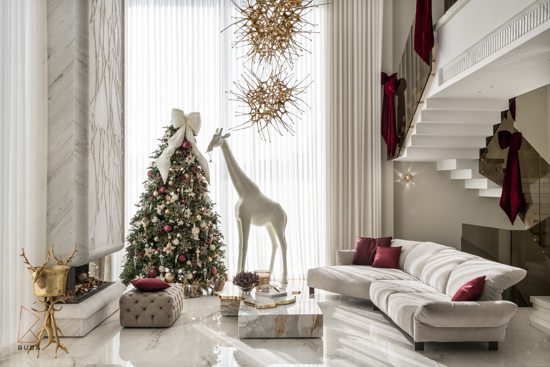 Living Room — The Last Supper — Photo 7