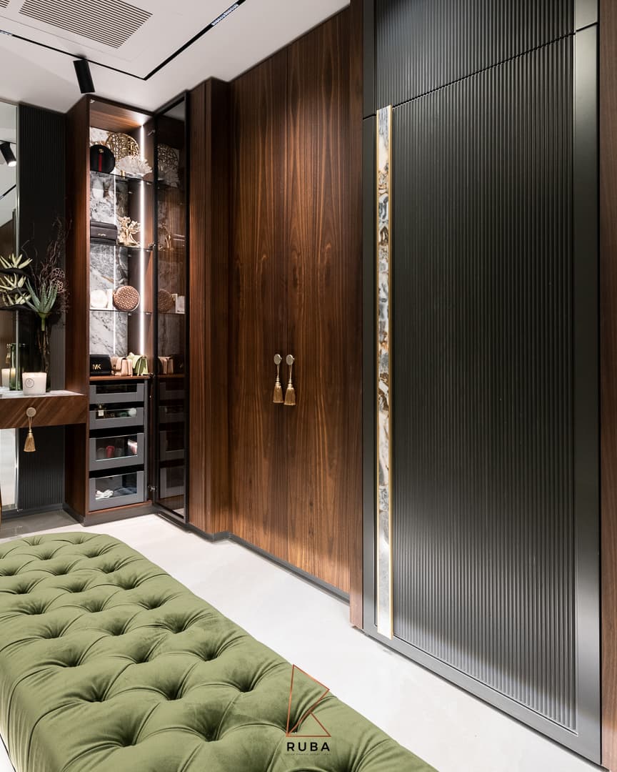 Dressing Room — Ibrahim Shabaita — Photo 4