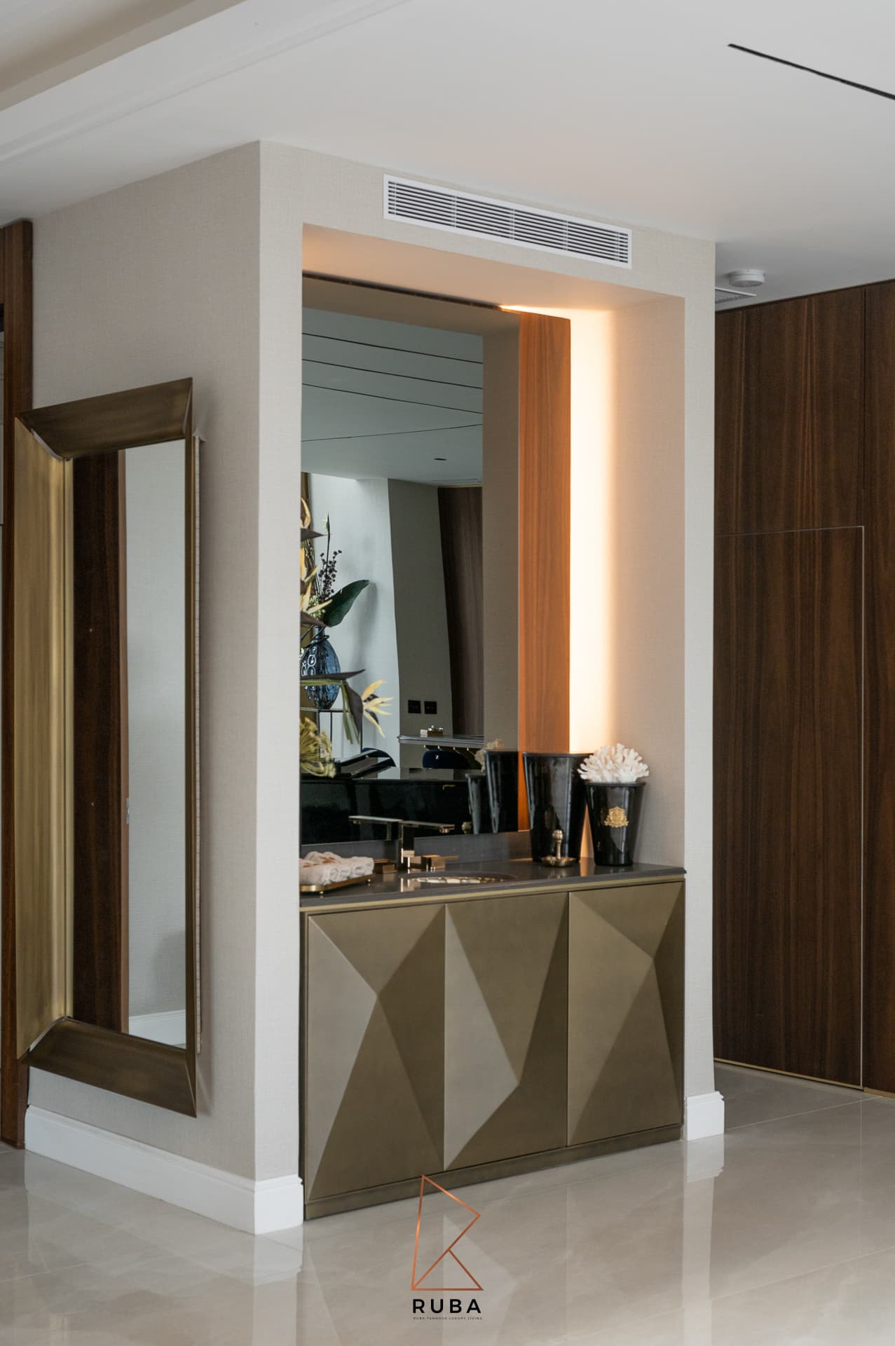 Entrance — Ibrahim Shabaita — Photo 2