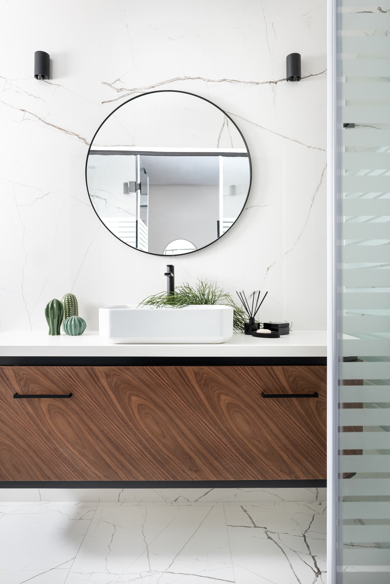 Bathroom — Mai — Photo 2