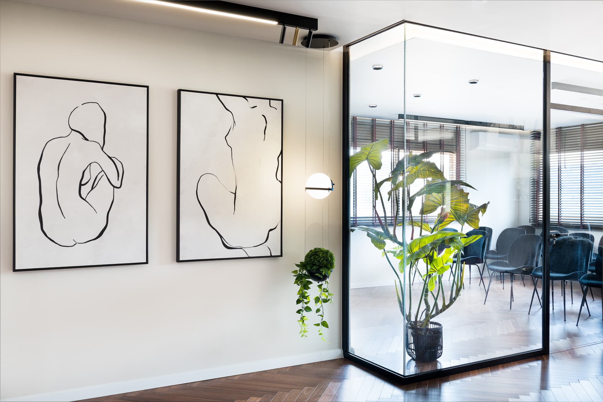 Hallway — Moeen Clinic — Photo 2