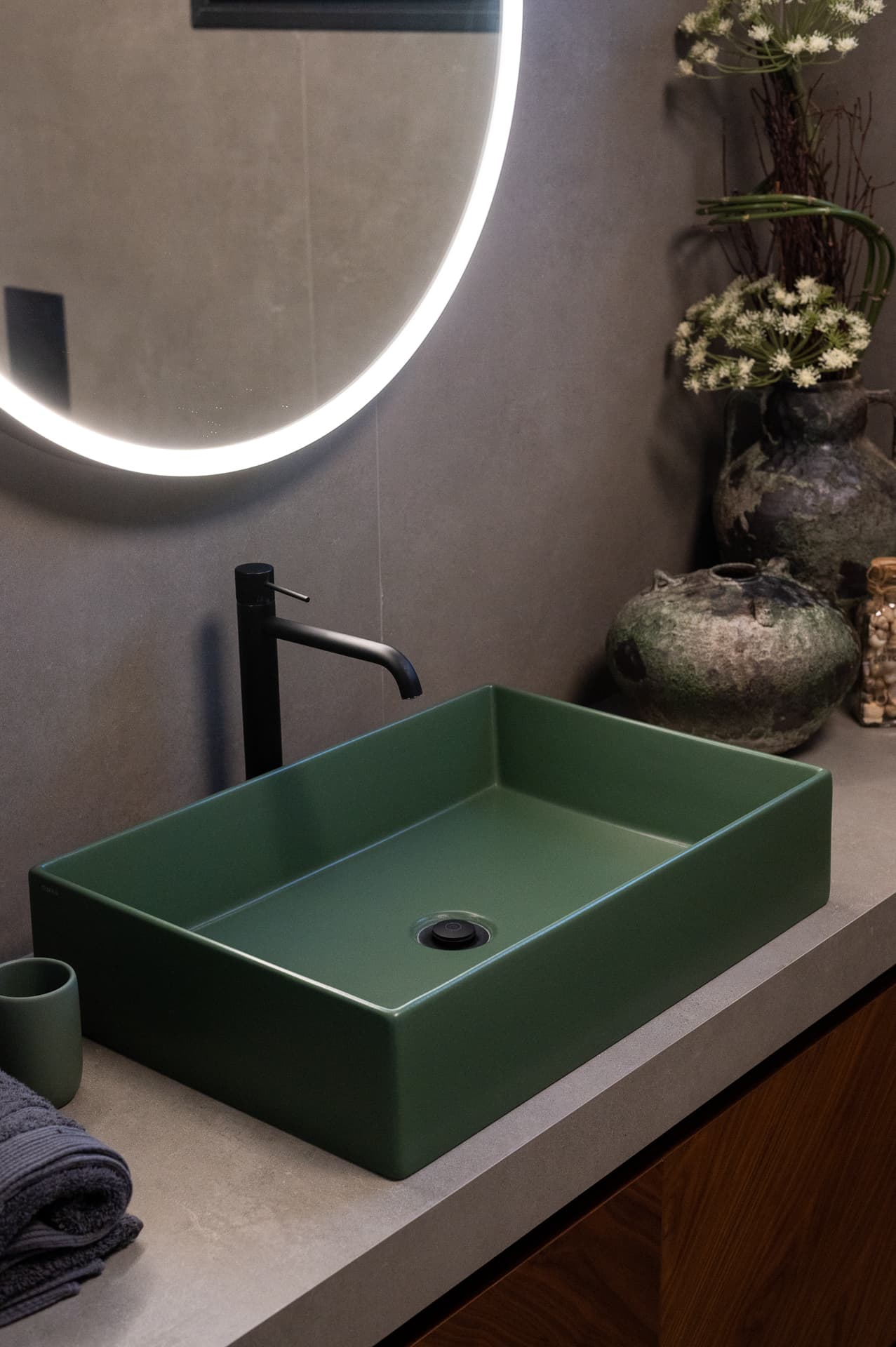 Guest Bathroom — Ola & Raffoul Arraf — Photo 2