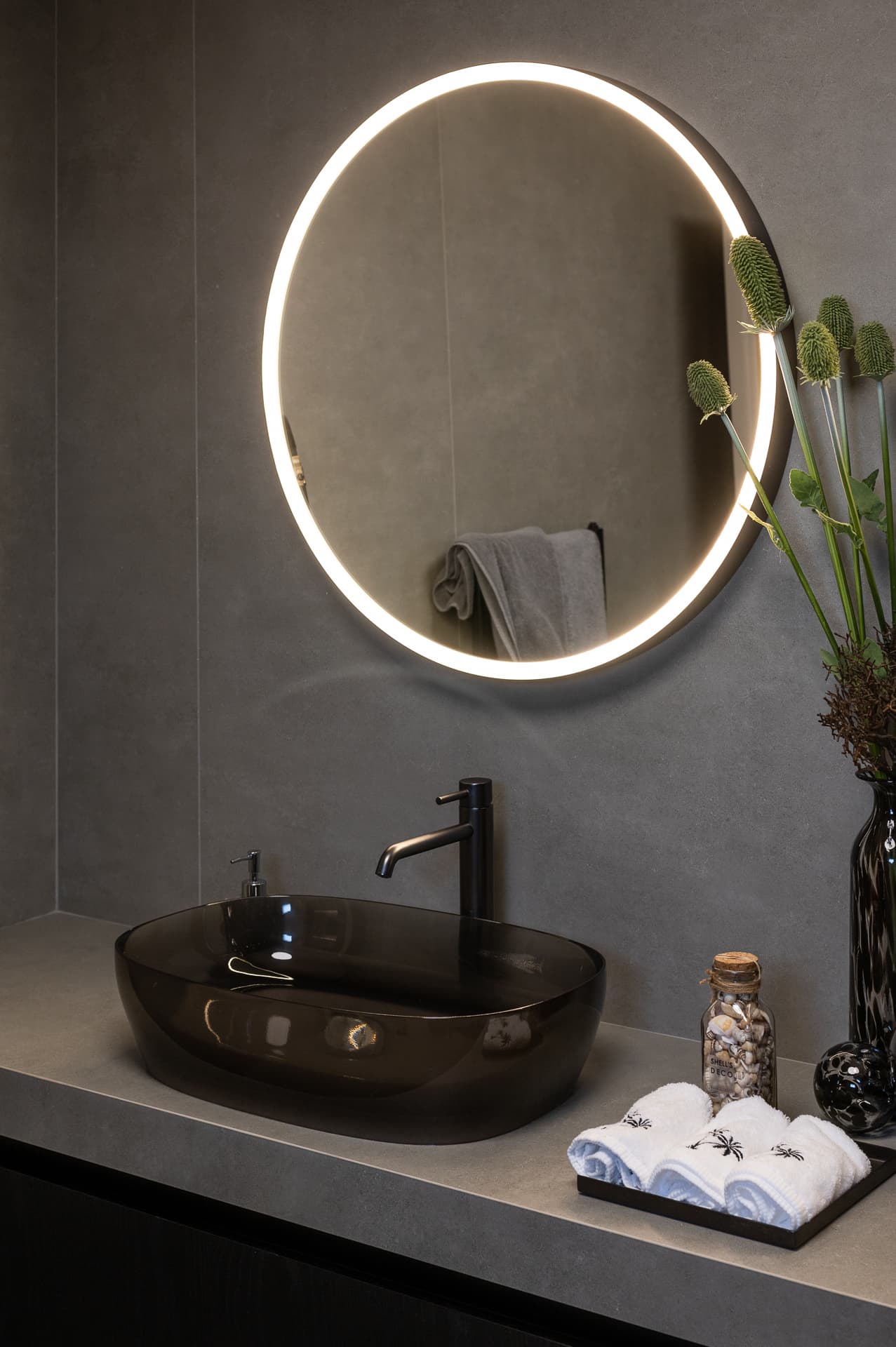 Master Bathroom — Ola & Raffoul Arraf — Photo 2