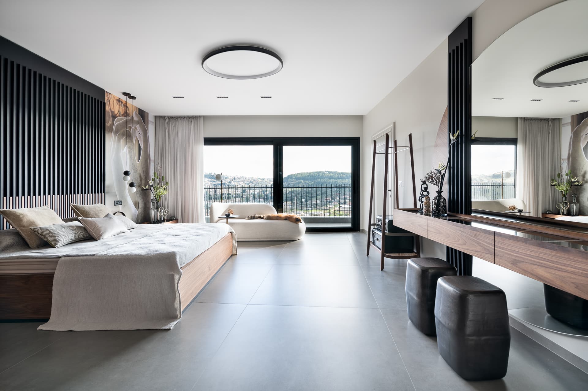 Master Bedroom — Ola & Raffoul Arraf