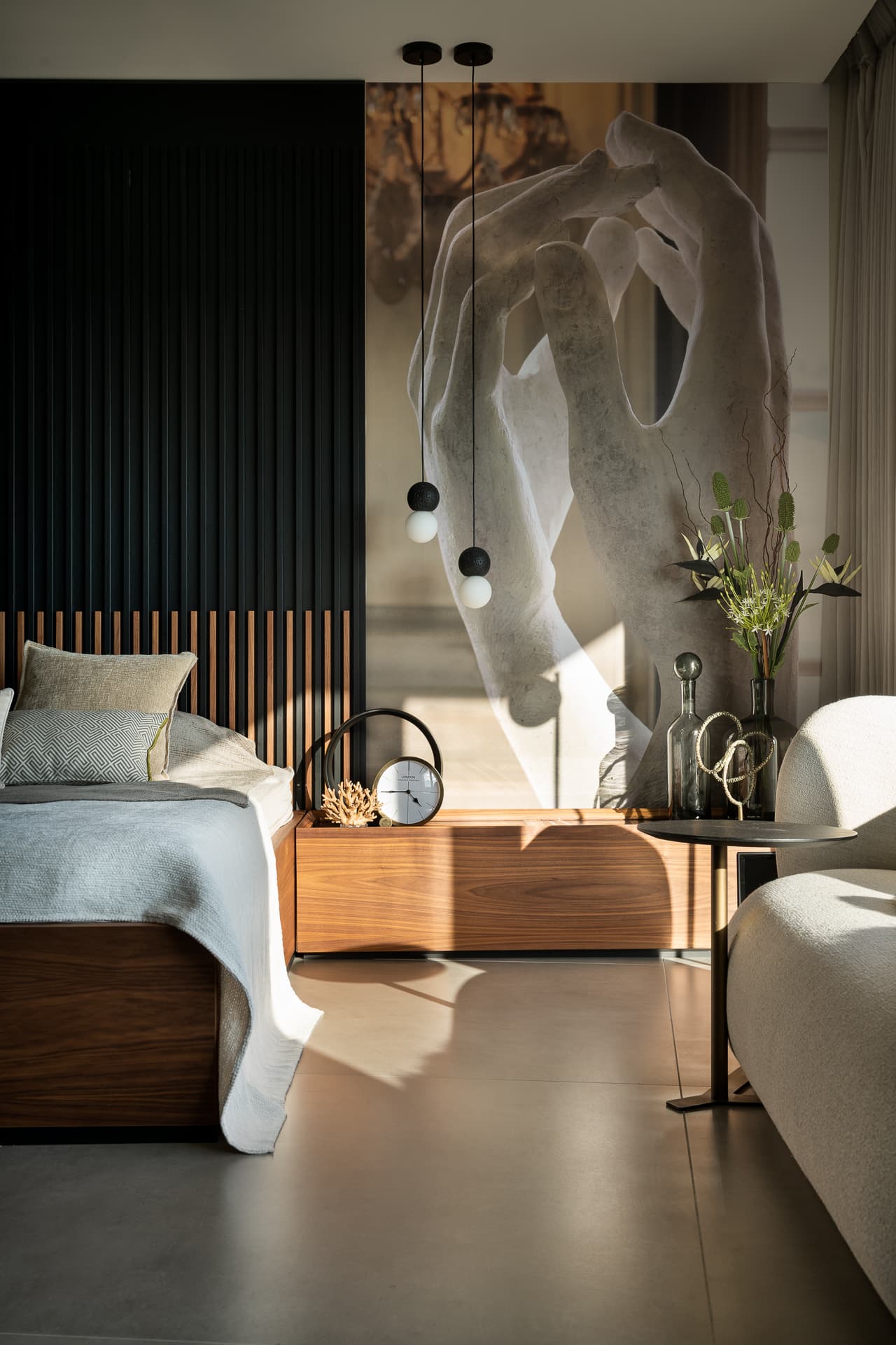 Master Bedroom — Ola & Raffoul Arraf — Photo 3