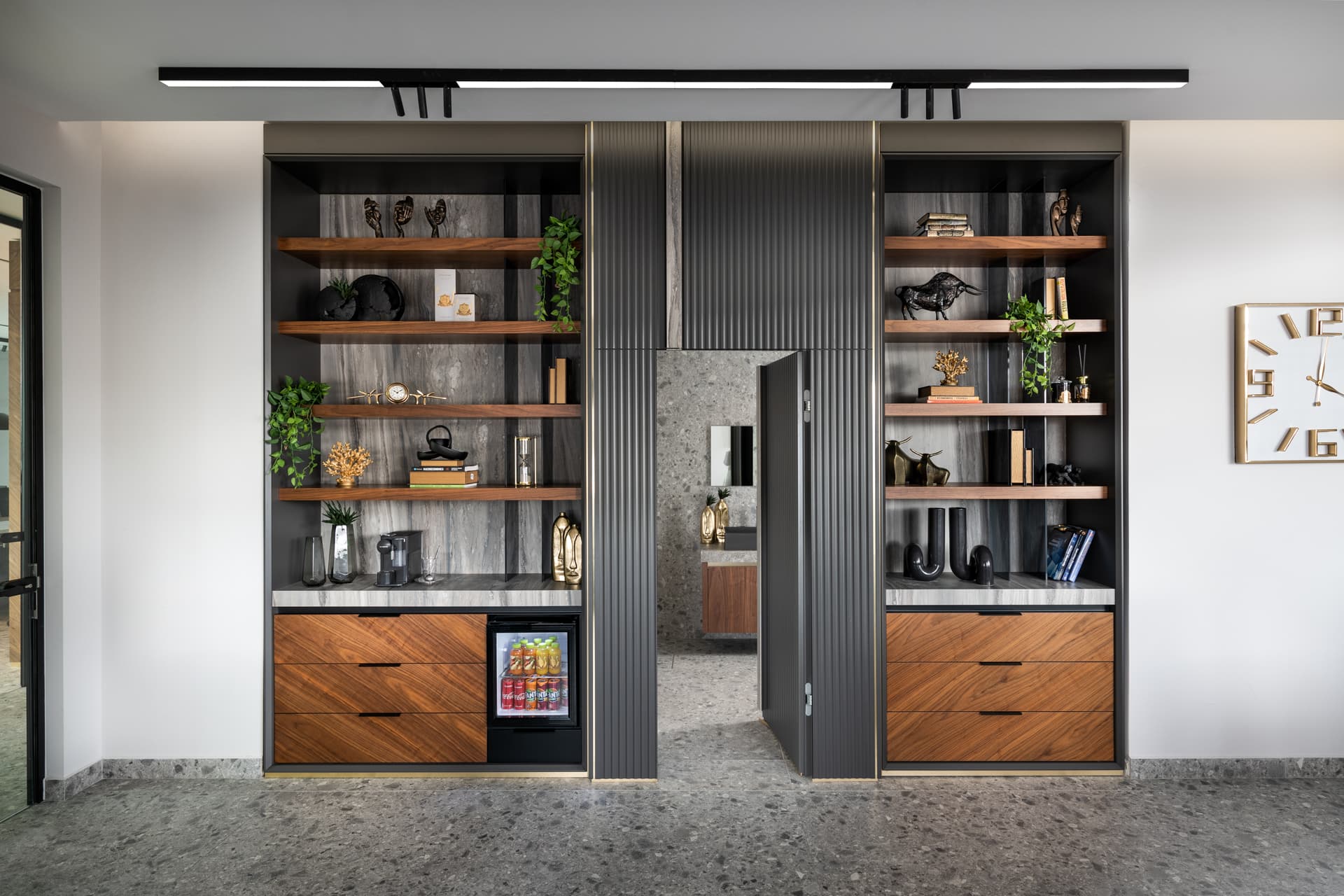 Executive Office — Othman Office — Photo 2