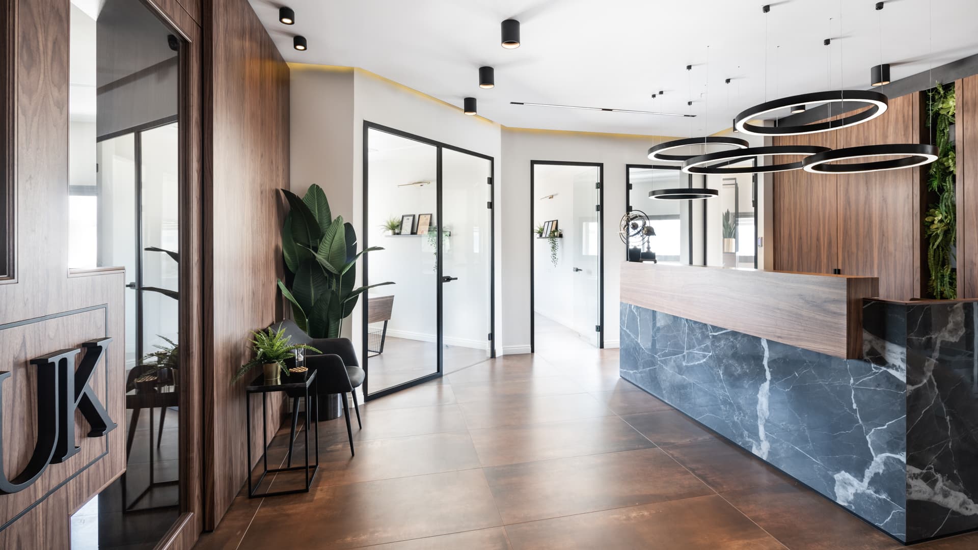 Reception — Othman Office 2