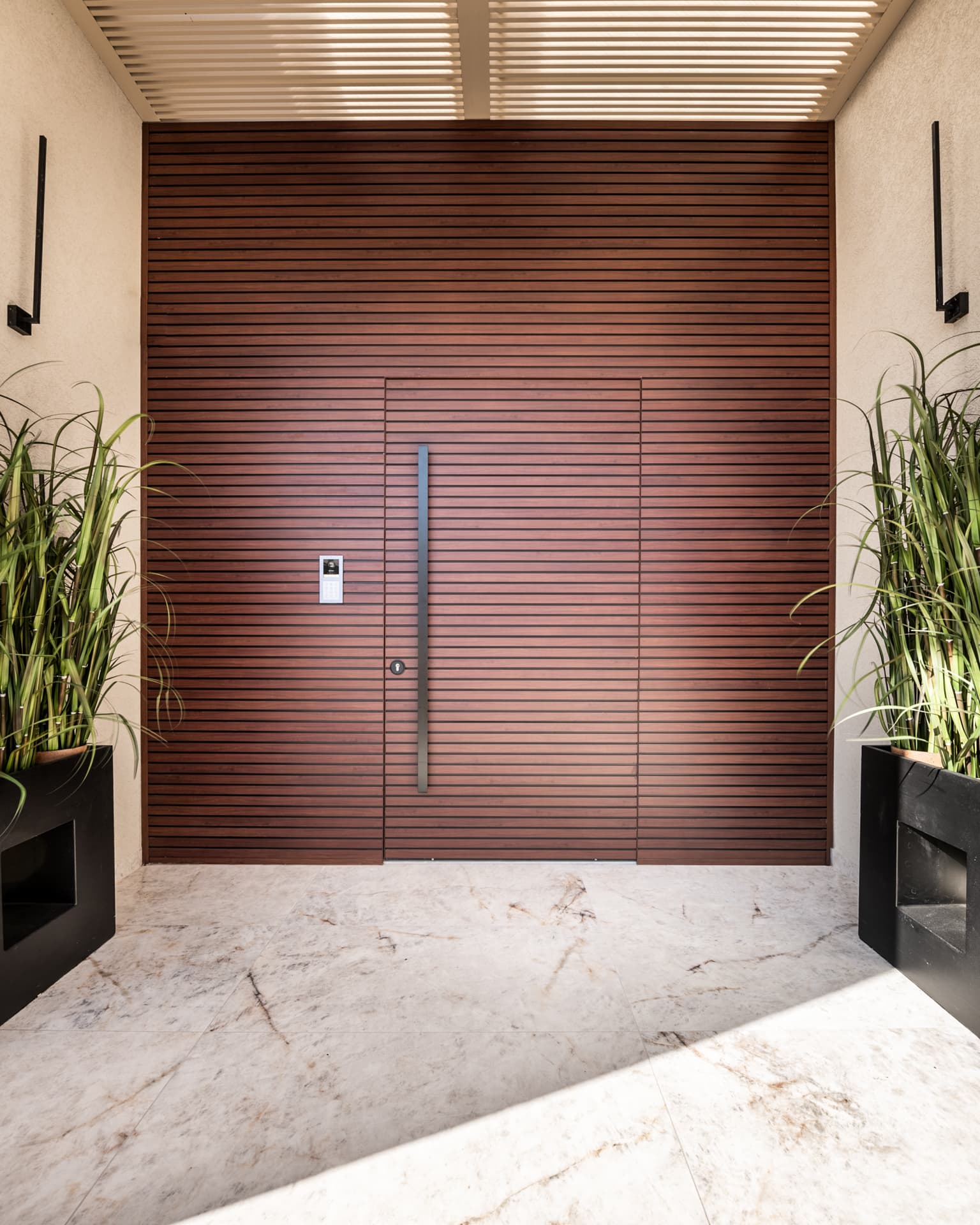 Entrance — Rabea Abu Zalam — Photo 2