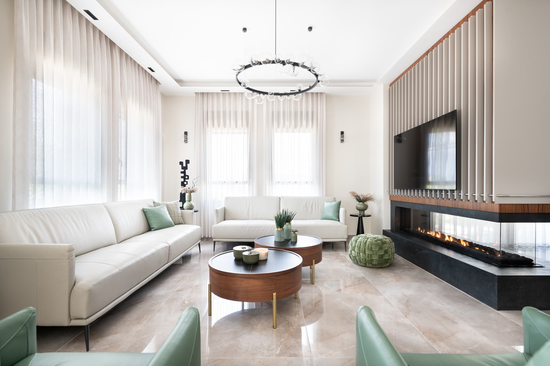 Living Room — Raheeb Shehade — Photo 2