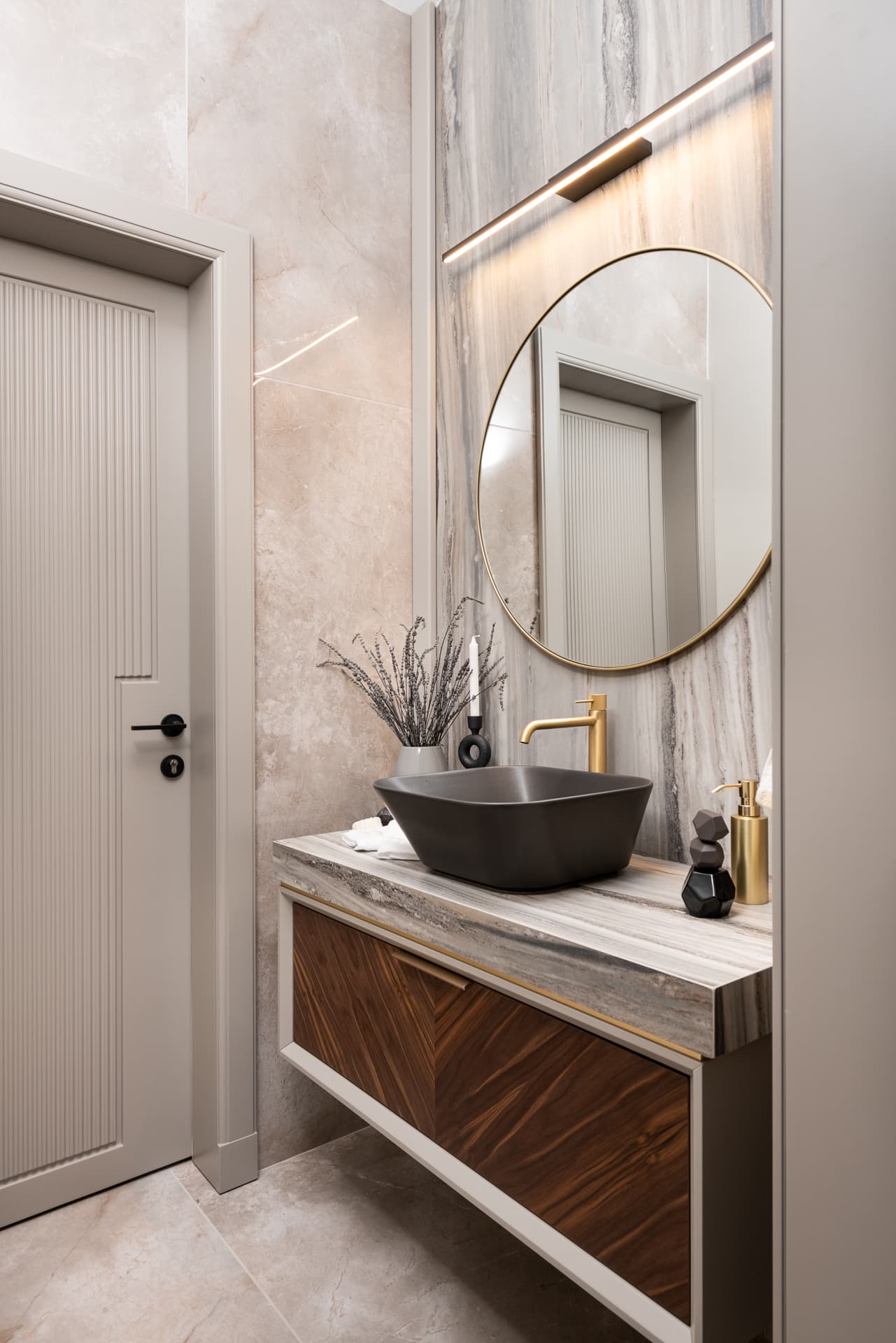 Powder Room — Raheeb Shehade