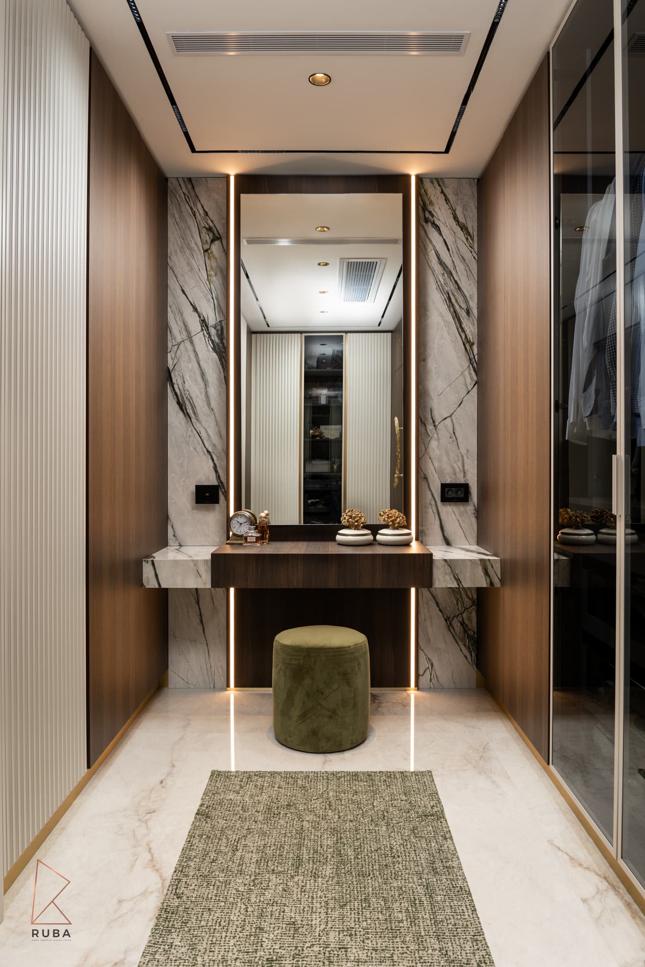 Dressing Room — Bird of Paradise Flower