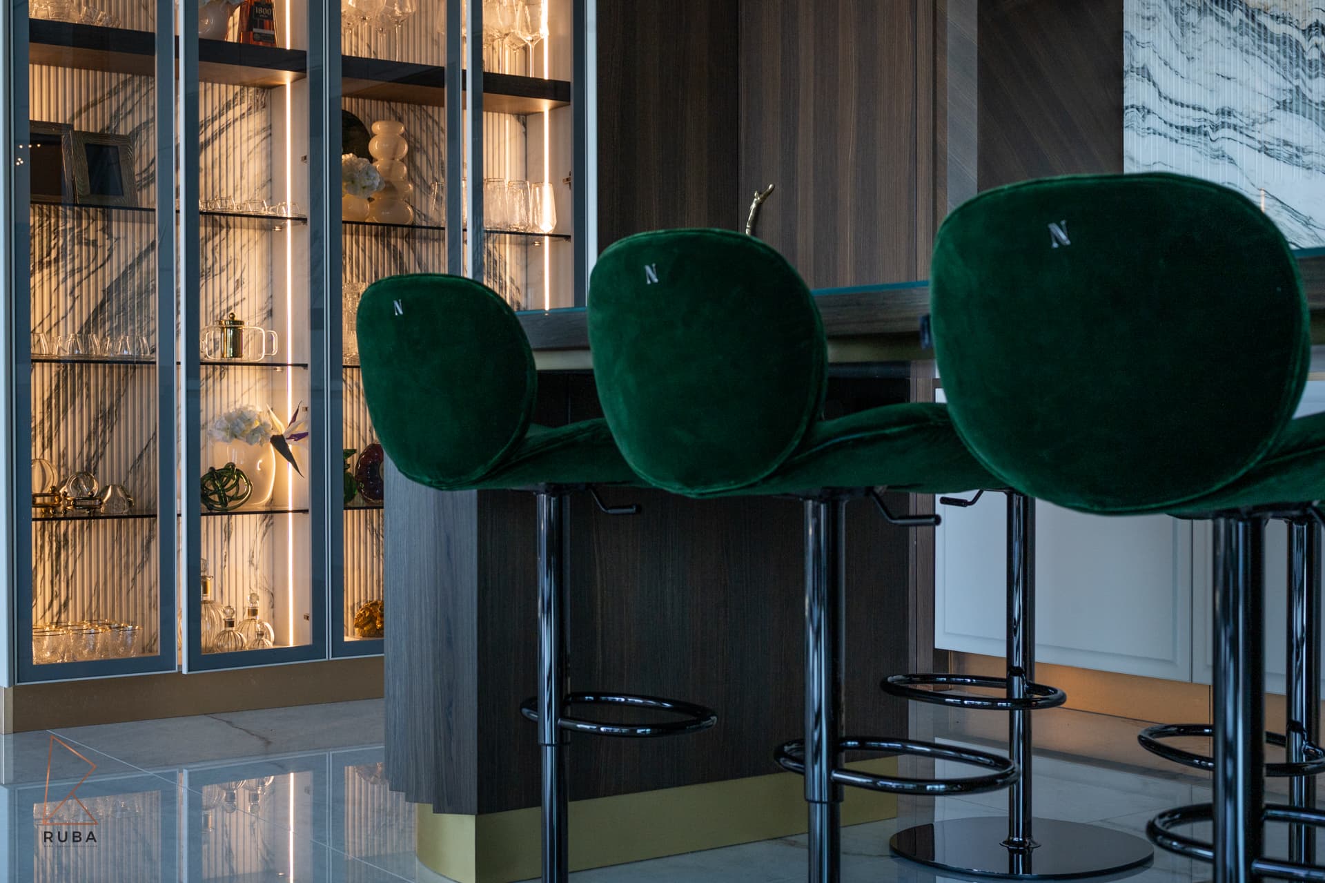 Kitchen — Bird of Paradise Flower — Photo 8