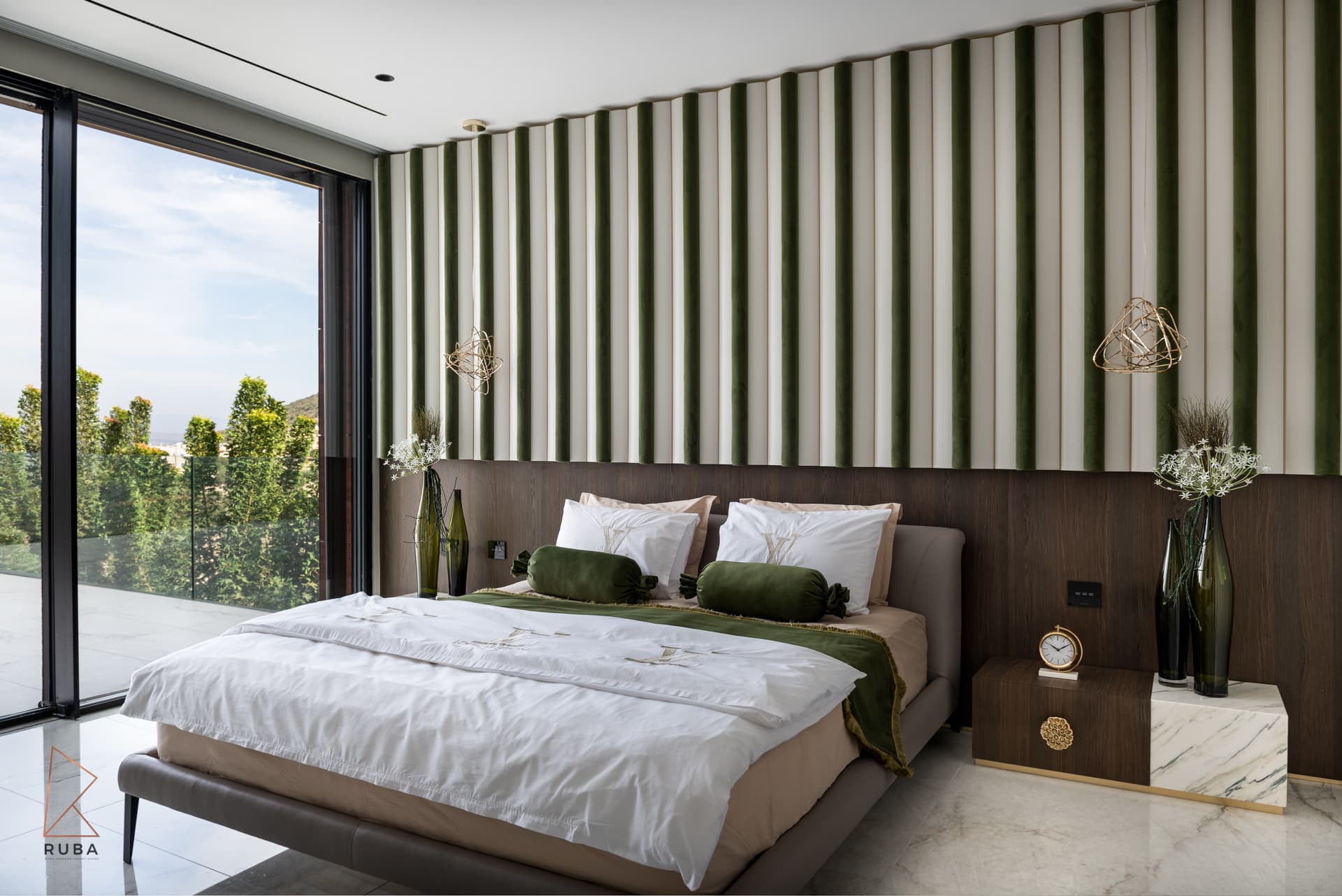 Master Bedroom — Bird of Paradise Flower — Photo 3