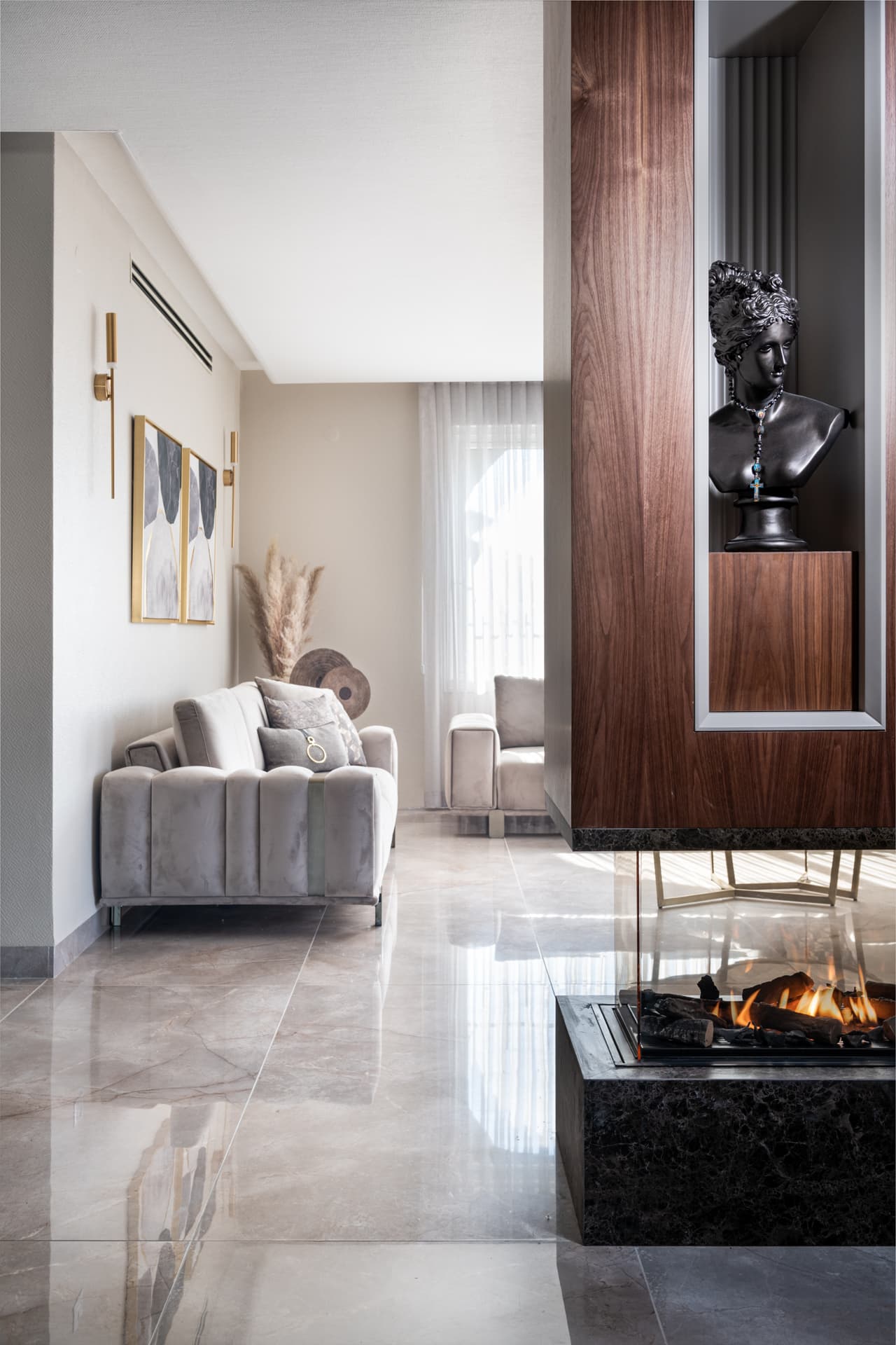Living Room — Emperador Dark — Photo 2