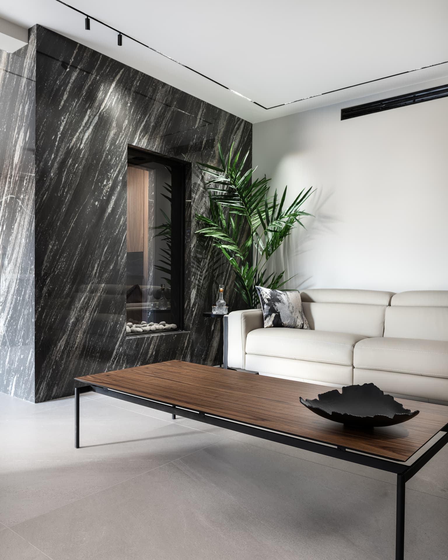 Living Room — Marquina — Photo 3